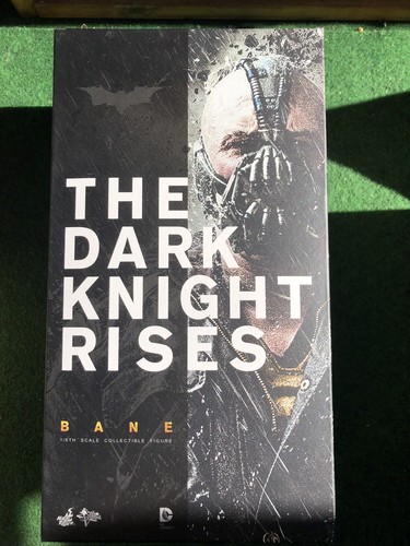 Hot toys the dark knight - hot,