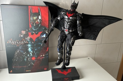 Hot toys batman beyond arkham - hot,